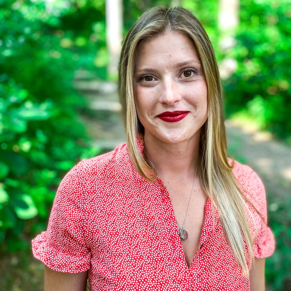 Meet your Posher, Emily